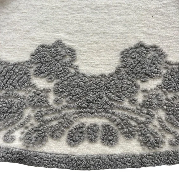 See and Be Seen OS Cream Gray Paisley, Sherpa, Drape Collar, Open Lagenlook Vest - Picture 9 of 16